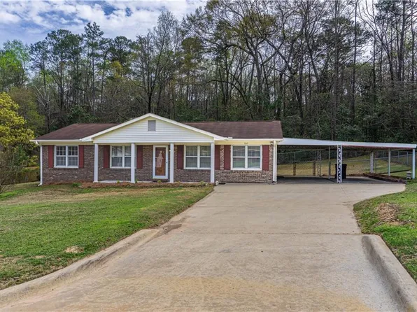 907 28th St, Phenix City, AL 36867