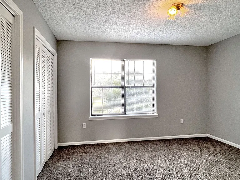 1870 Avenue Q SW — Photo 15