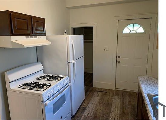 2nd image of 407 E Vine St