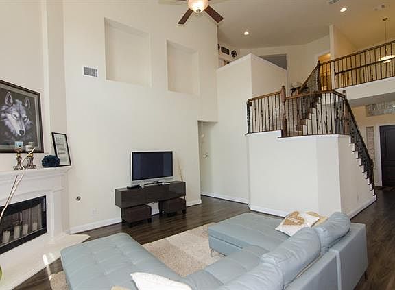 4th image of 1800 Hollowback Dr