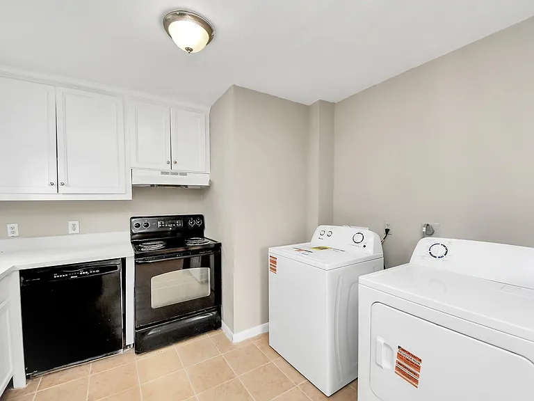 3914 Hoffman St #B — Photo 13