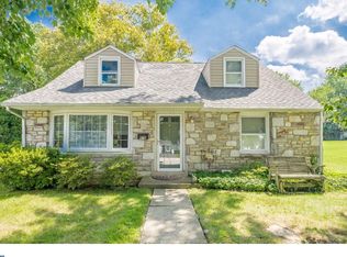 416 Suffolk Rd, Flourtown, PA 19031