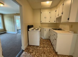 325 Cumberland St APT 5, Rumford, ME 04276