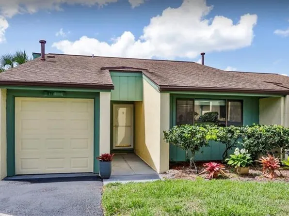 117 Club House Blvd, New Smyrna Beach, FL 32168