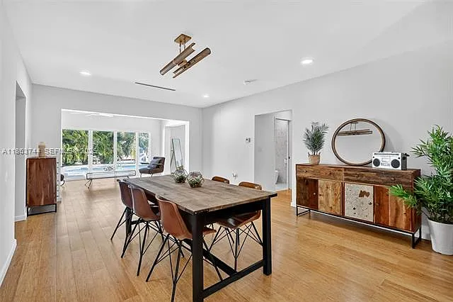 2095 Keystone Blvd — Photo 4