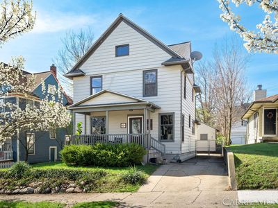 648 Crescent St NE, Grand Rapids, MI, 49503