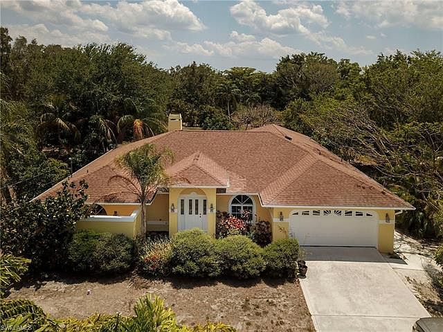 1st image of 6761 Capri Ln