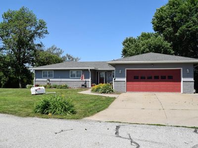 15154 Pinecrest Dr, Council Bluffs, IA, 51503