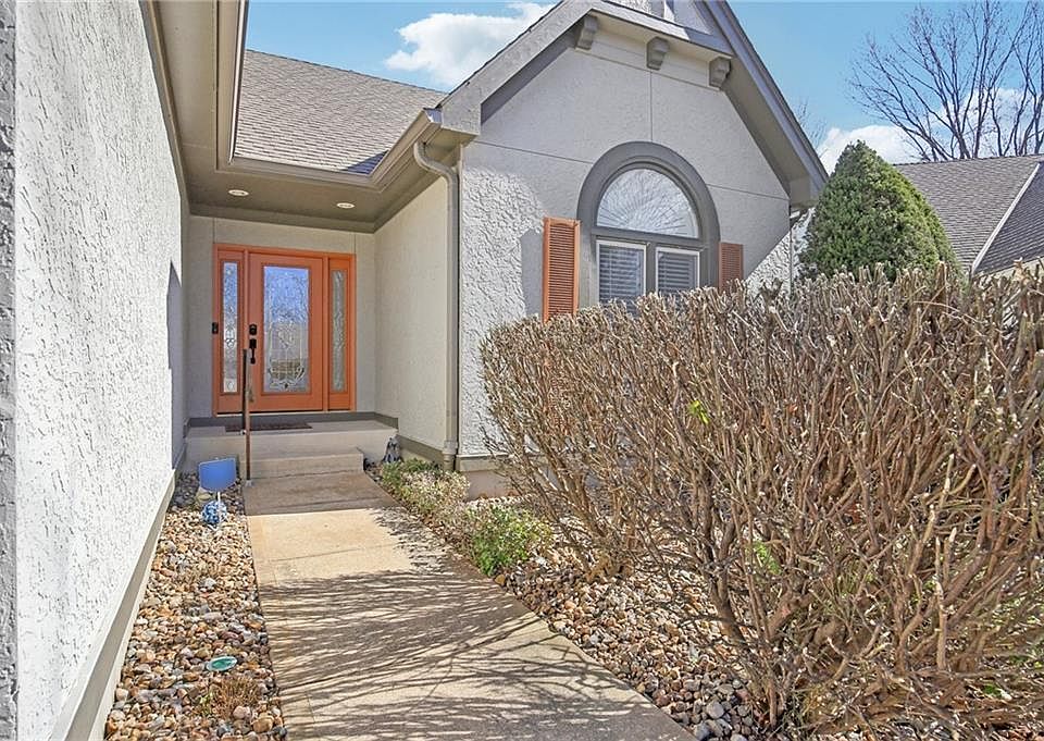7844 W 118th Ter, Overland Park, KS 66210 | Zillow