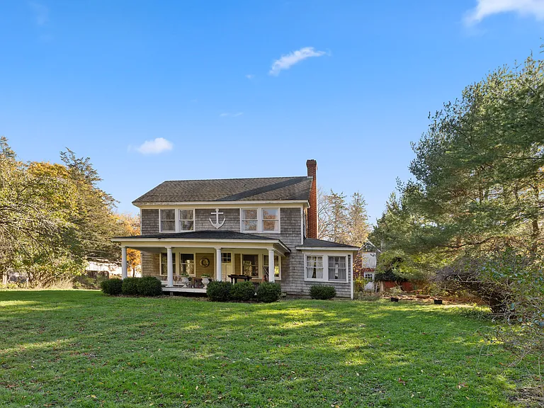 Noyac Rd — Photo 1