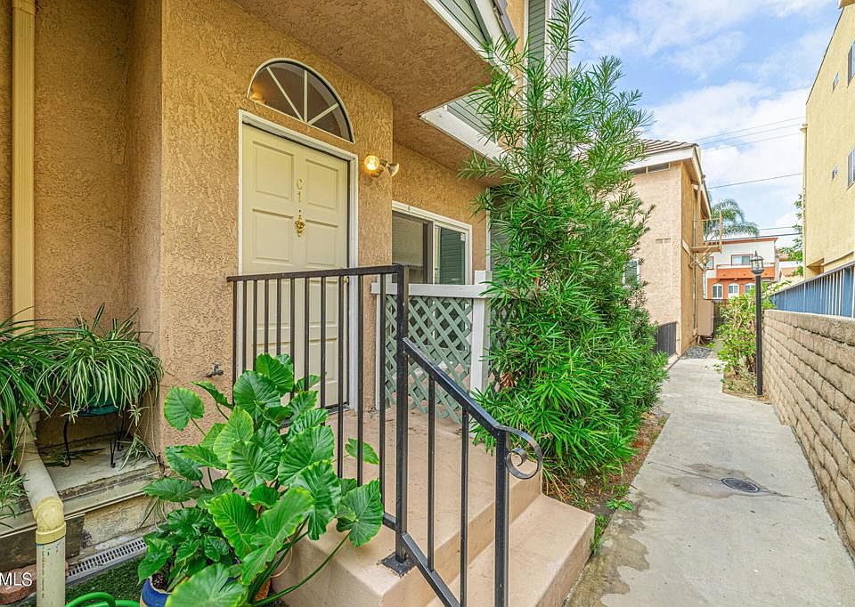 1st image of 8958 Burnet Ave Unit C1