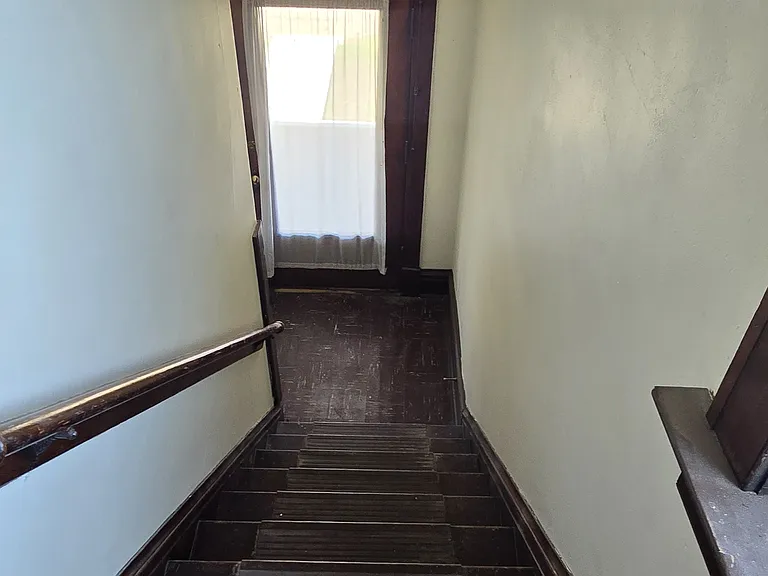 218A N Jackson St #A — Photo 29