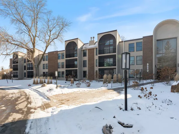 9550 Collegeview Rd APT 316, Bloomington, MN 55437