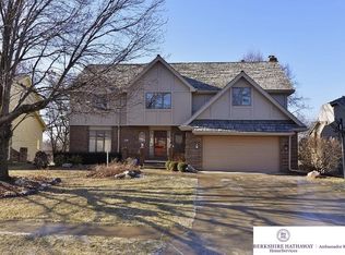 6422 S 100th St, Omaha, NE 68127
