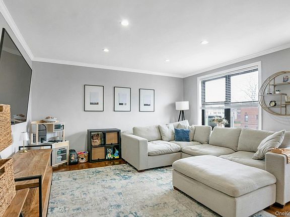 4th image of 214 Richbell Road #2C