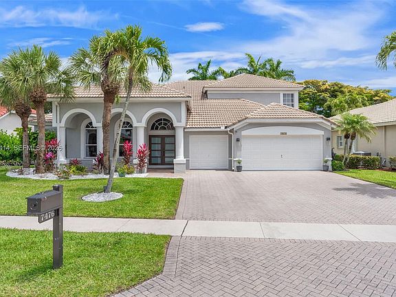 2nd image of 7476 Brunswick Cir