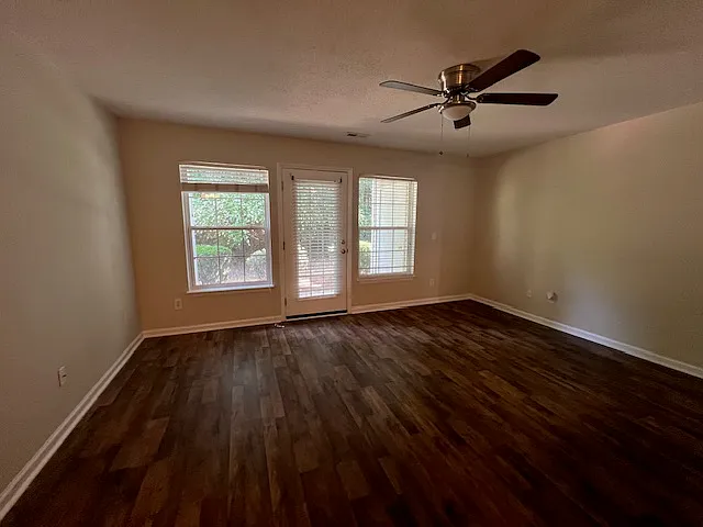 903 Hanahan Ct #2B — Photo 15