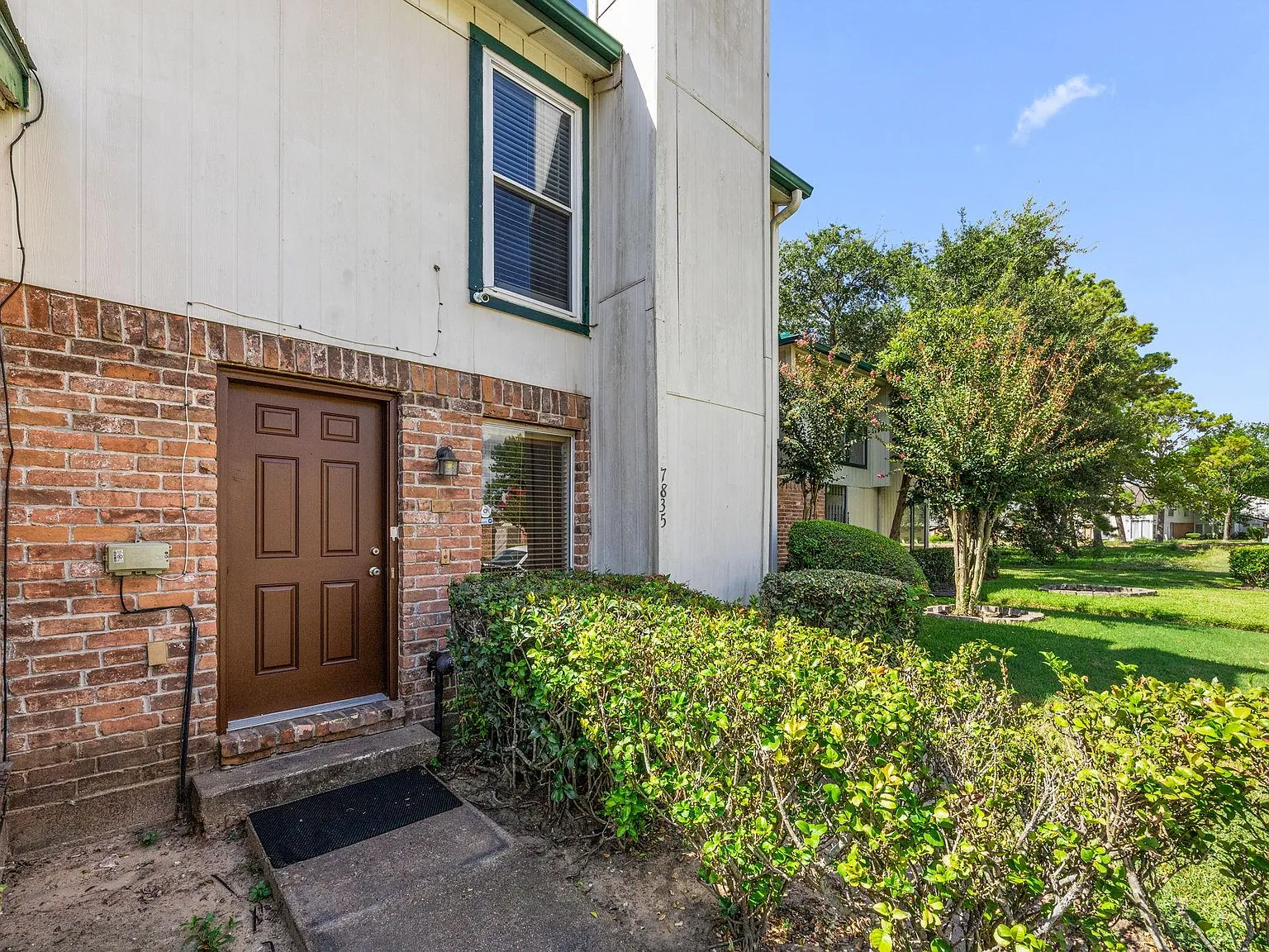 2 bed, 2.5 bath, 1575 sqft, $1,475 — Photo 3