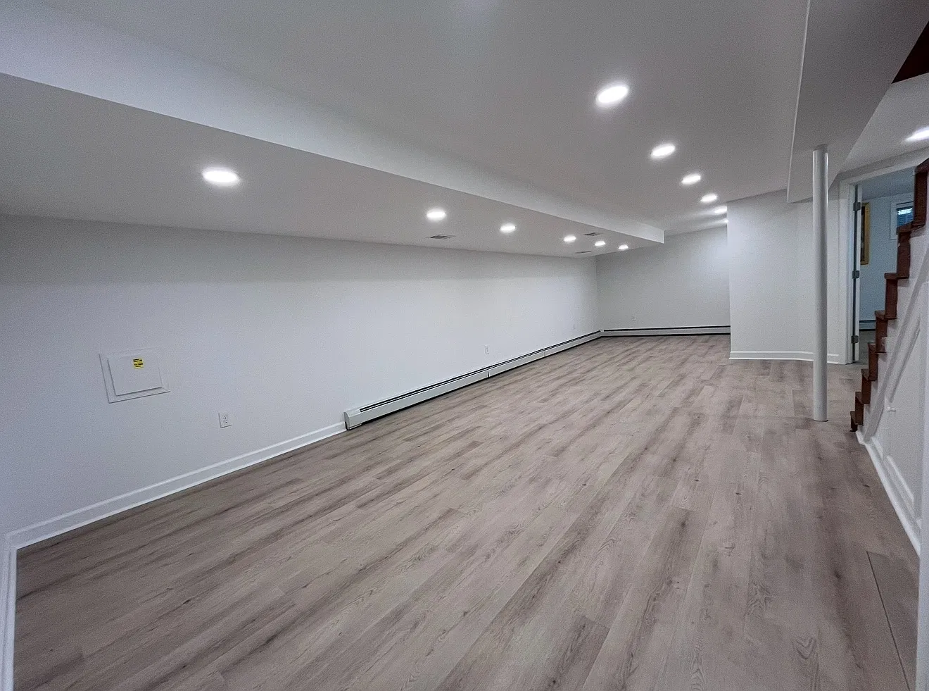 7812 Adelphi Ct — Photo 4