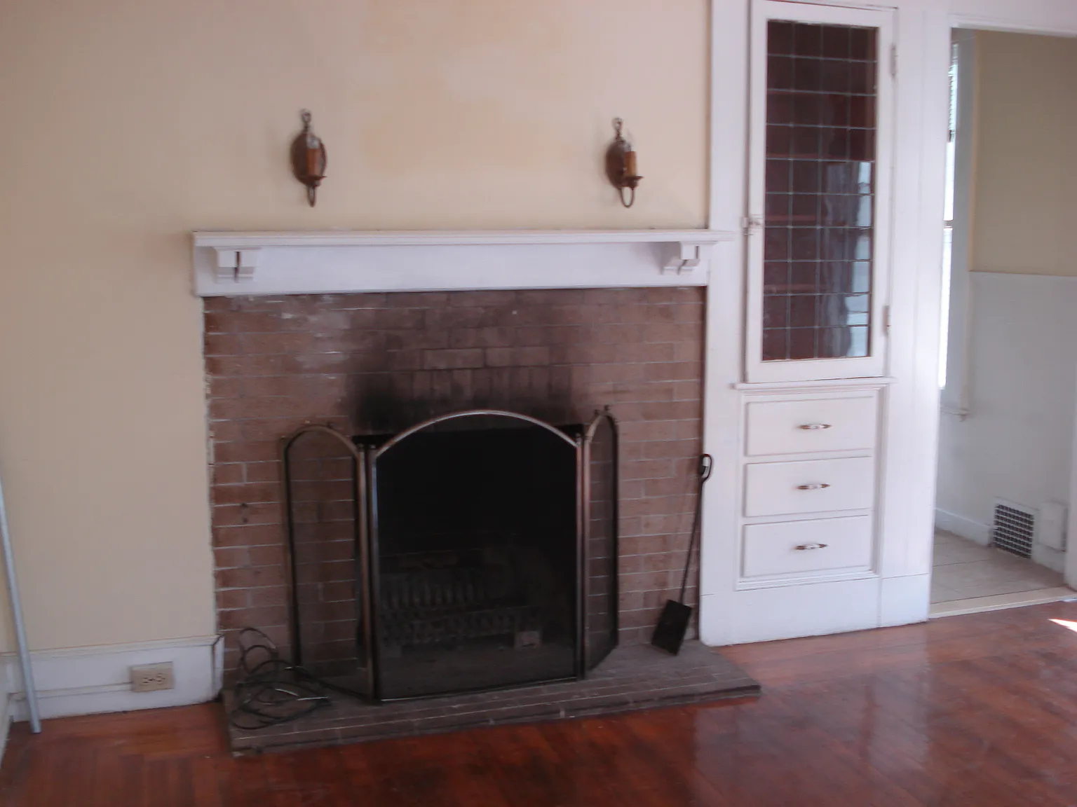 3 bed, $2,310 — Photo 1