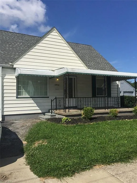 12916 Leeila Ave photo 1
