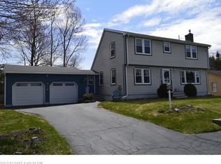 52 Primrose Ln, Portland, ME 04103