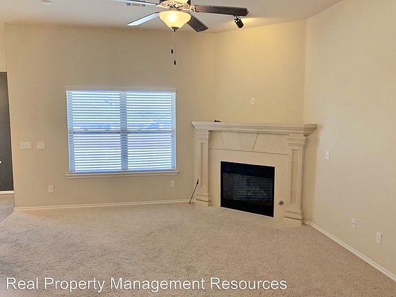 3rd image of 11317 NW 100th St