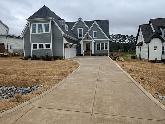 2nd image of 1061 Azalea Garden Cir