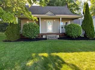 852 S Lake St, Amherst, OH 44001