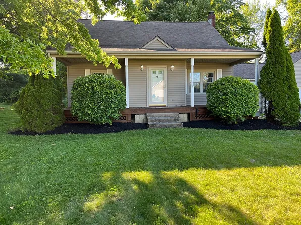 852 S Lake St, Amherst, OH 44001