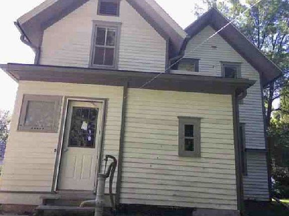 2nd image of 317 Dewey Ave