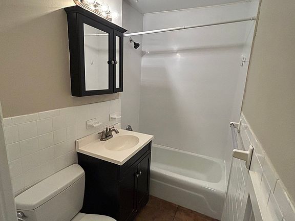 4th image of 71 Pond St Unit 34A