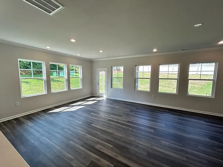1084 Maple Branch Cir — Photo 17