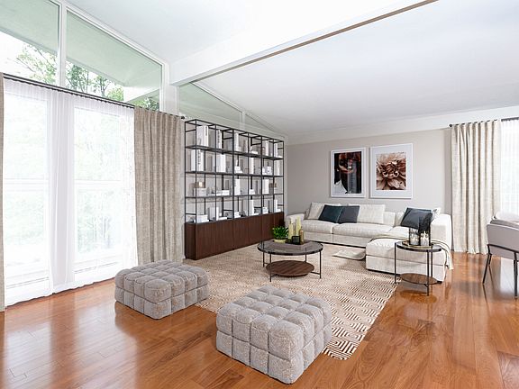 3rd image of 9 Fieldcrest Ct