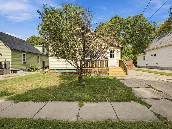 2nd image of 1809 5th Ave S