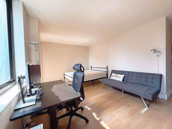 343 E 74th St APT 11D