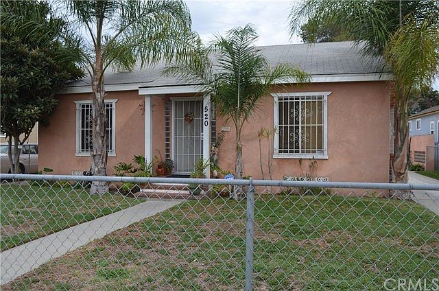 1st image of 520 N Poinsettia Ave