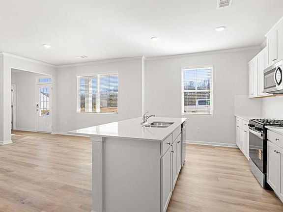 7th image of this home