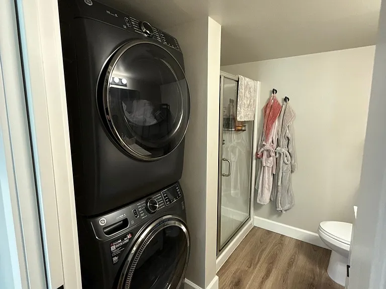 3446 SW Cascade Ave #A — Photo 2