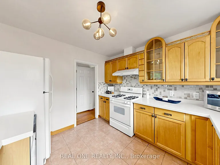 49 Bayview Pkwy — Photo 18