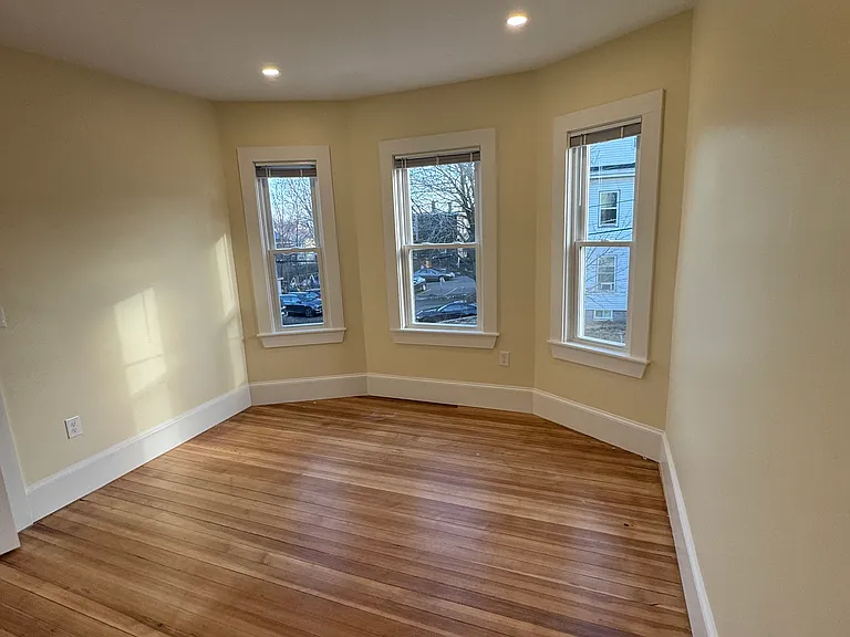 35 George St #2 — Photo 36