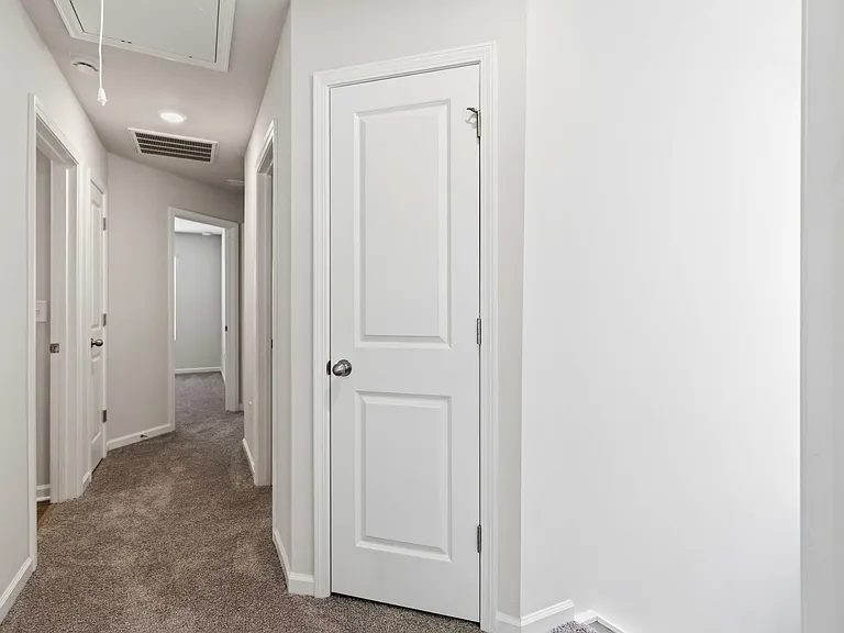 211 Stellate Pl — Photo 28
