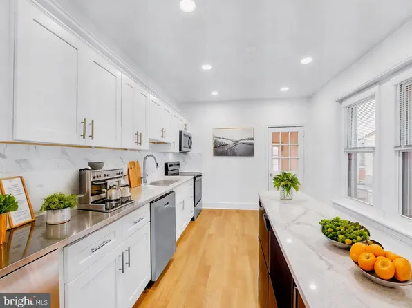 1063 Swede St, Norristown, PA 19401