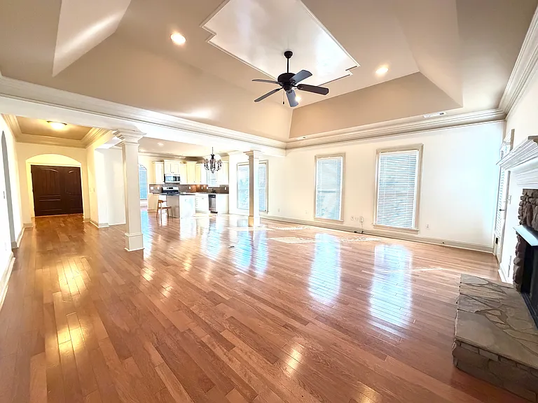 2225 Barkley Crest Ln — Photo 6