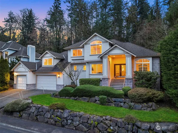 8215 147th Avenue SE, Newcastle, WA 98059
