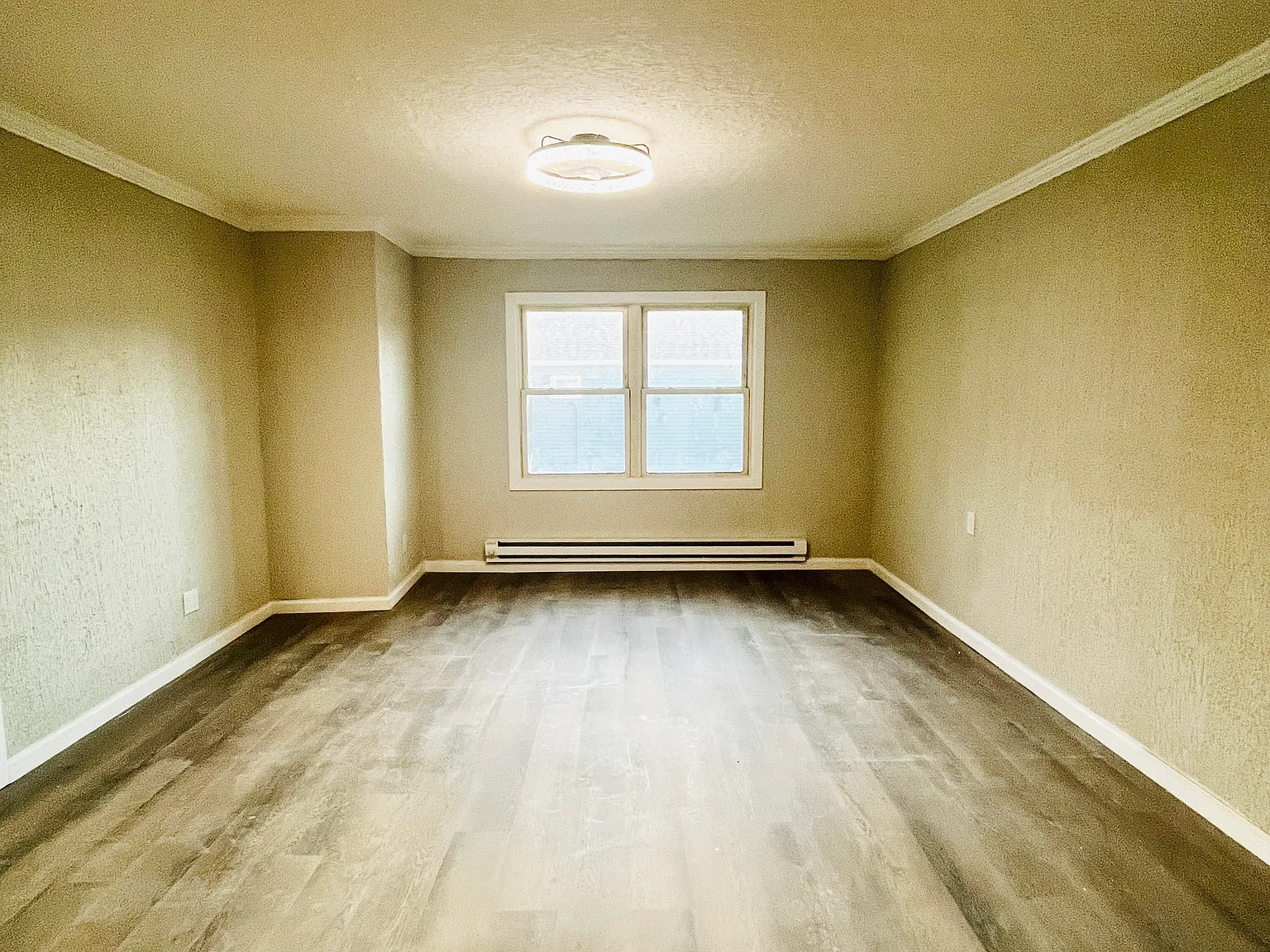 2 bed, 900 sqft, $1,250 — Photo 4