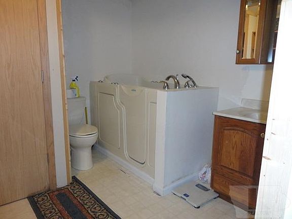 4th image of 213 North Dr #G