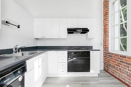 461 2nd St #C207 — Photo 14