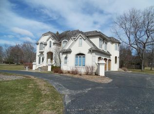 5740 Churchill Ln, Libertyville, IL