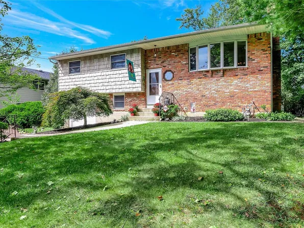 7 Cleveland Street, Saint James, NY 11780